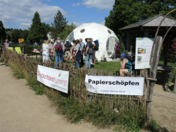 papier schoepfen6 besucher igs hemmer