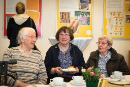 seniorinnen kuchen kaffee RCP 5557 c rolf koester art design